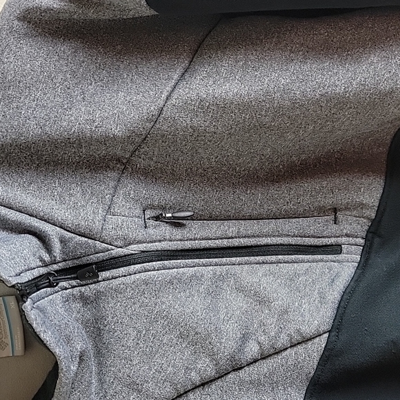 Columbia Women's Lodge Hybrid Pullover color black gray size XL - Picture 8 of 14